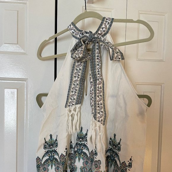 Venus Women's Sleeveless Top Ivory with Pattern Button and Tie - Picture 3 of 5